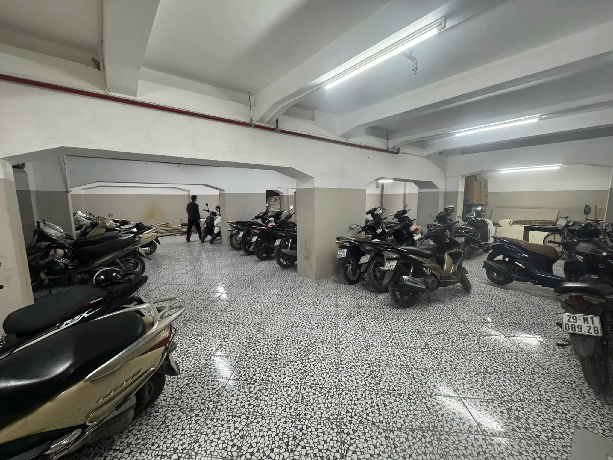 Thuê Văn Phòng Trọn Gói Tại Phố Cổ Hà Nội: Giải Pháp Mặt Bằng Hàng Bông Có Hầm Xe.1